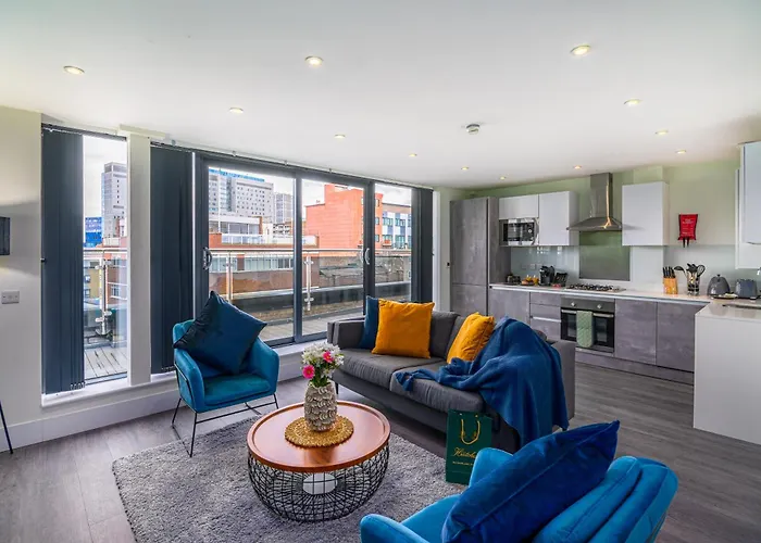 Elegant Luxe Penthouse In Whitechapel